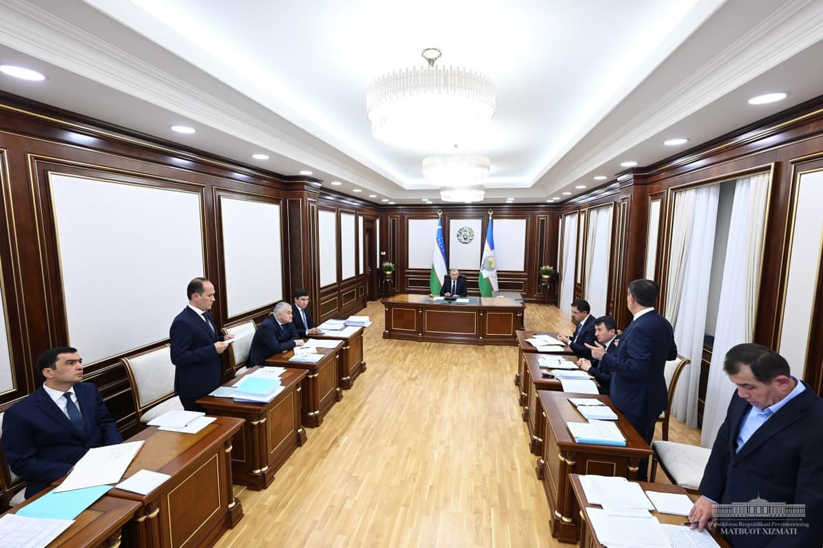 Shavkat Mirziyoyev Samarqand viloyatini rivojlantirish yuzasidan yig‘ilish o‘tkazdi