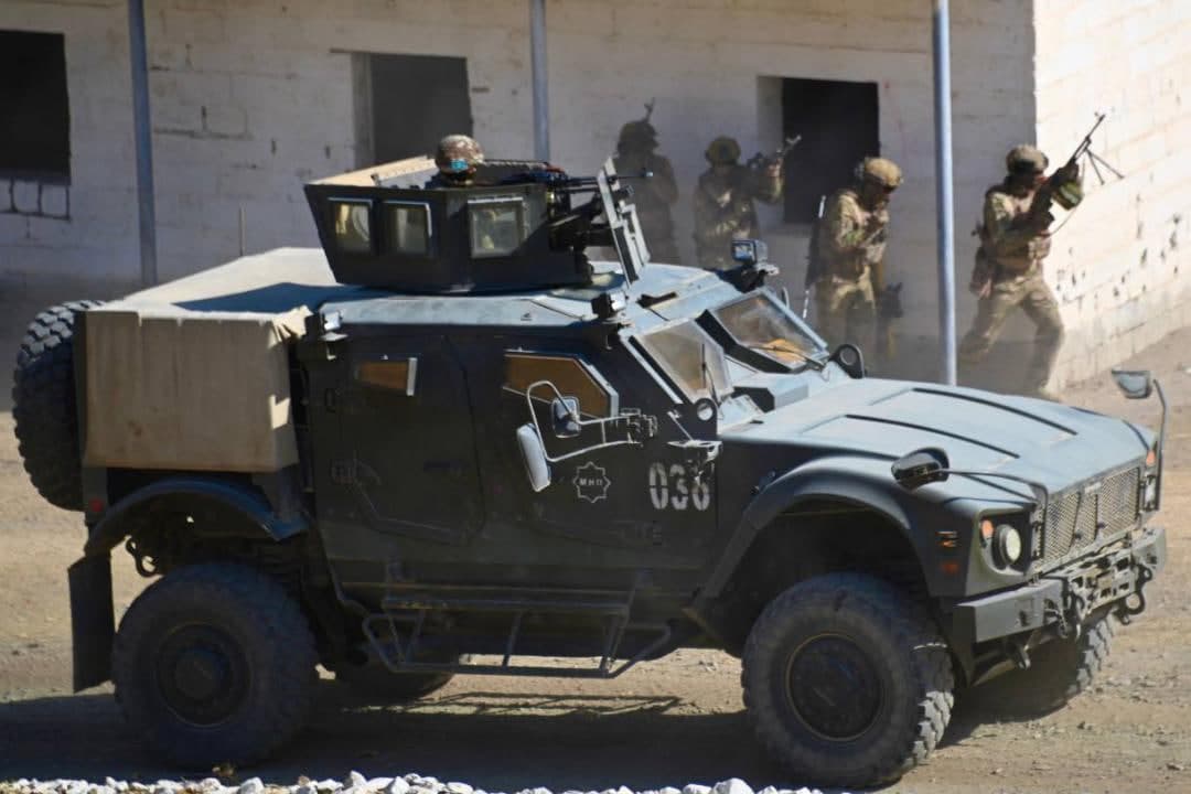 Узбекистан и Казахстан провели совместные военные учения