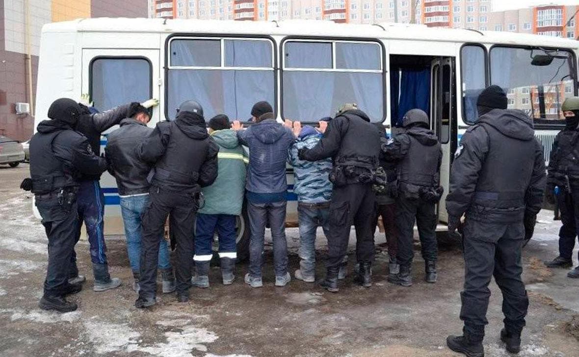 Deportatsiya yoki jarima - Rossiyada migrantlar bilan bog‘liq qonun o‘zgartirilmoqda