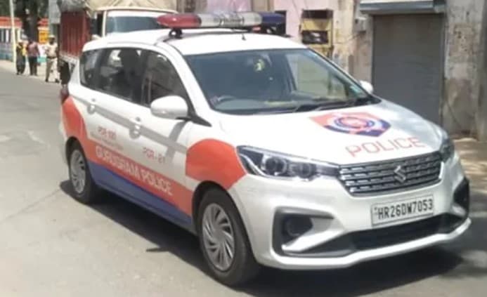 Citizen of Uzbekistan robbed in India by fake cops