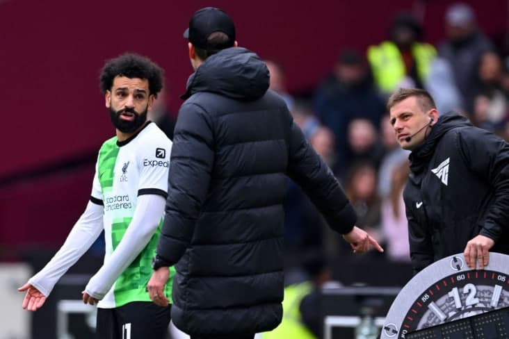 Saloh va Klopp hammaning oldida bahslashdi. «Liverpul»da yana yo‘qotish