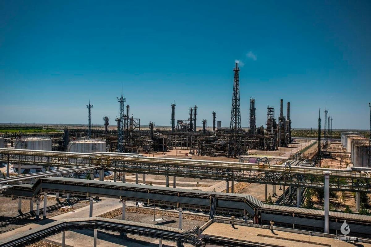 Bukhara and Fergana oil refineries increase gasoline production
