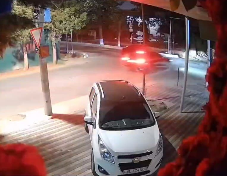Toshkentda Malibu-2 va Lacetti to‘qnashishi oqibatida uch kishi jarohat oldi