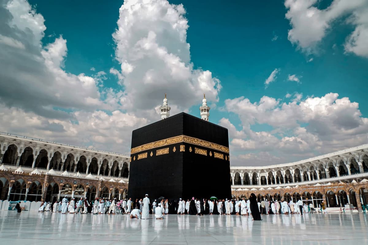 Asialuxe Travel milliy turoperatori Makka va Madinaga litsenziyalangan turistik to‘plamlarni taklif qilmoqda