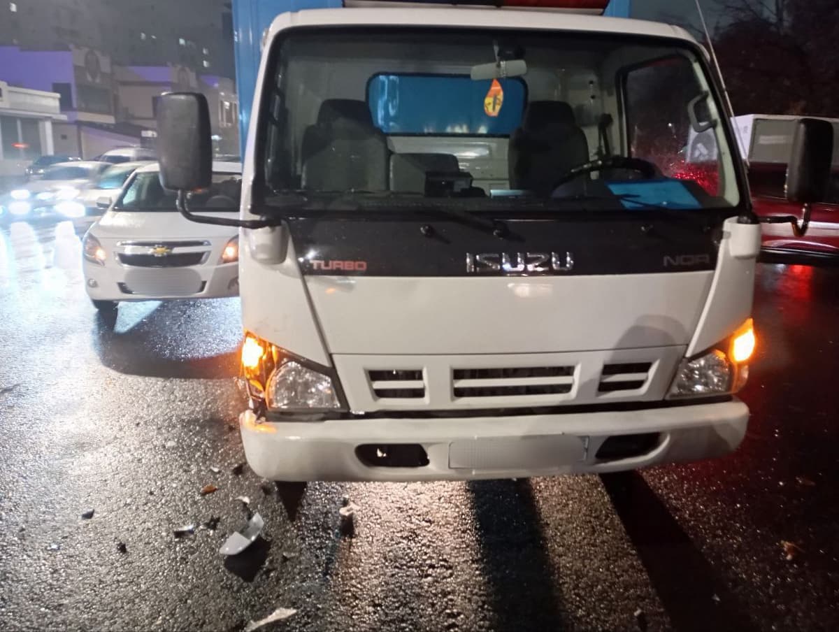 Yakkasaroy tumanida «Isuzu» va Cobalt to‘qnashdi