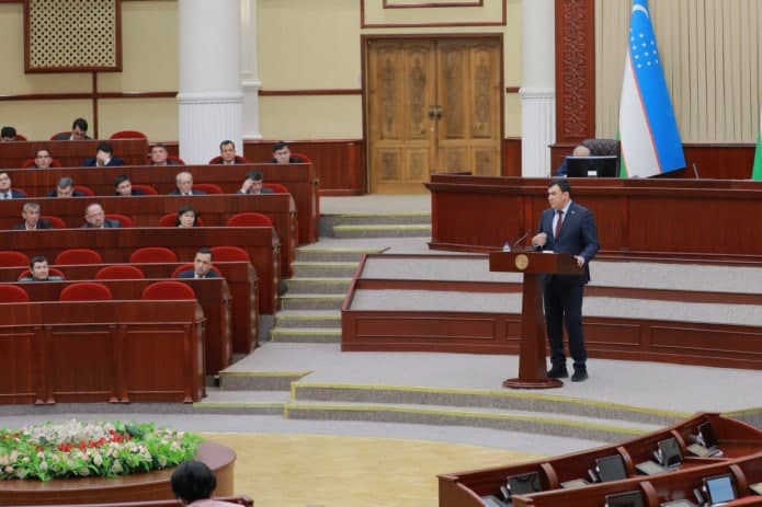 “Қисқа муддатда қозонхоналарга филтр ўрнатиш масаласини кўриб чиқамиз” – Экология вазири