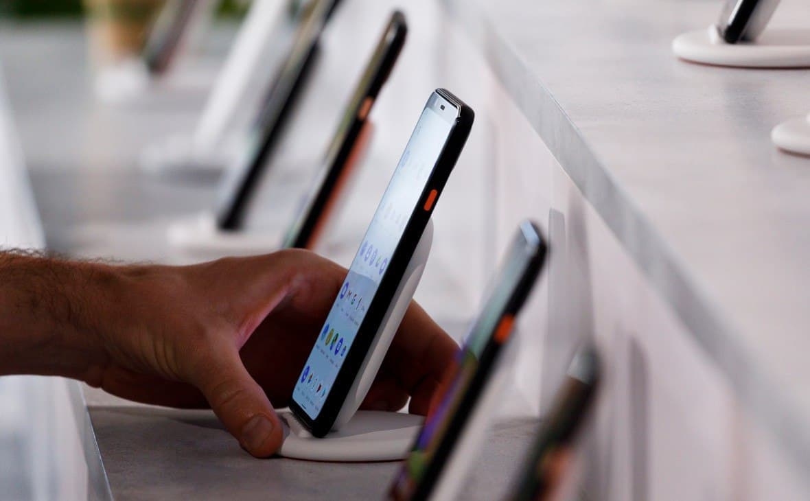 Uzbekistan increases mobile phone imports