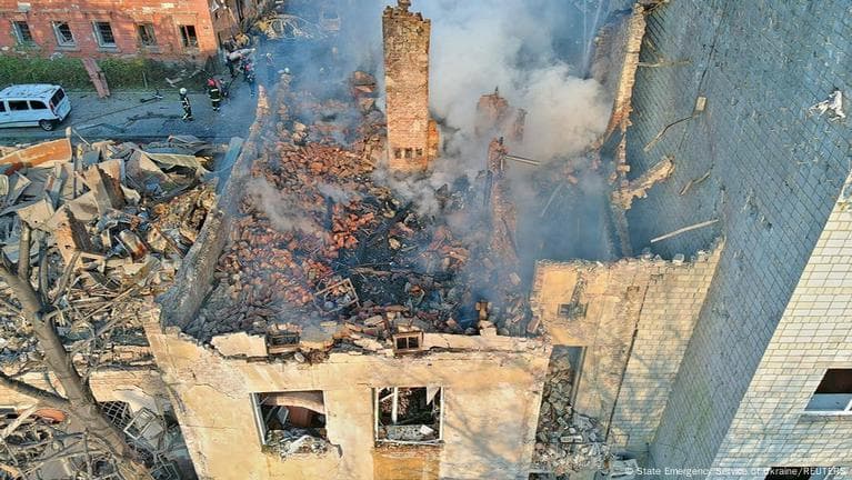 Polsha Lvivda vayron bo‘lgan uylarni tiklashga yordam berishga tayyor