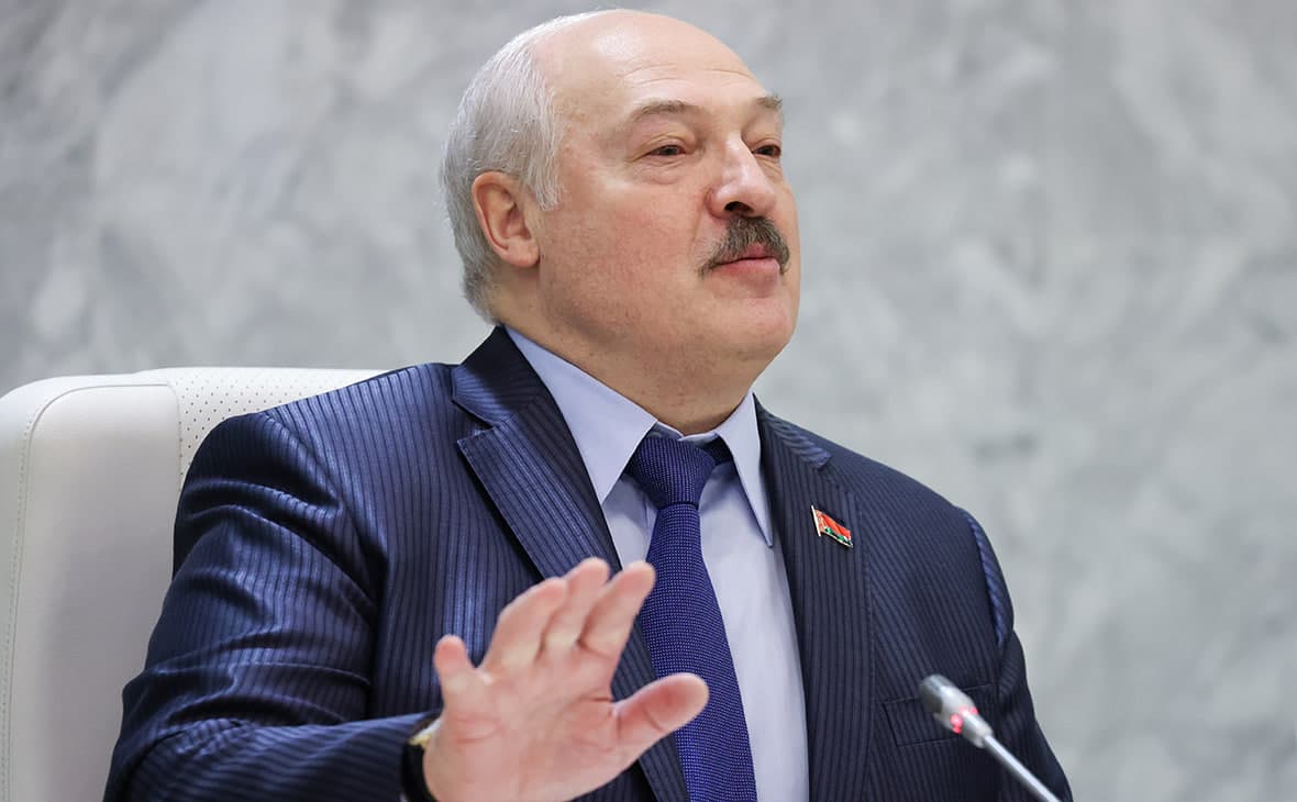 Lukashenko patrullarni o‘qotar qurol bilan ta’minlashni buyurdi