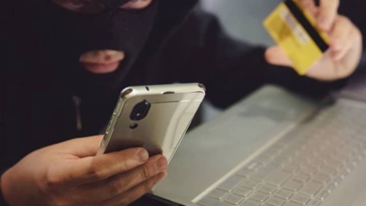 Qashqadaryoda o‘zganing mobil ilovasiga ulanib, uning kartasidan pul yechib olgan shaxs qo‘lga olindi