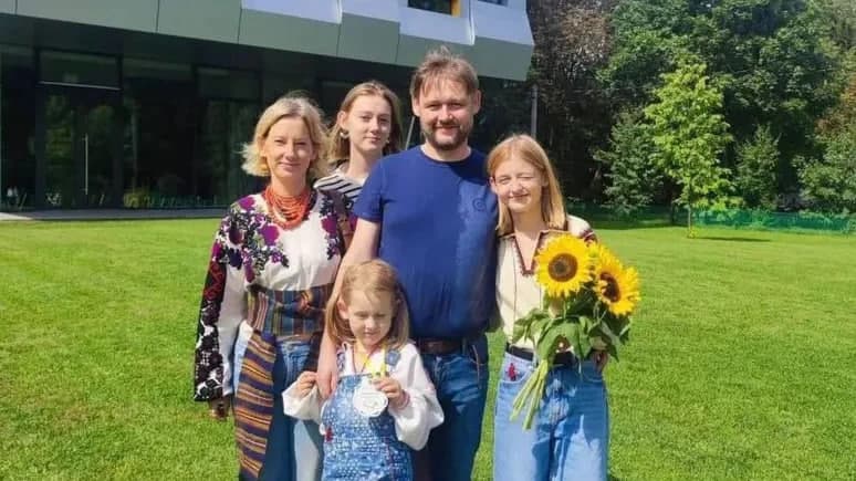 «G‘azab va umidsizlikdan baqirgim kelyapti». Lvivlik erkakning rafiqasi va uch qizi halok bo‘ldi