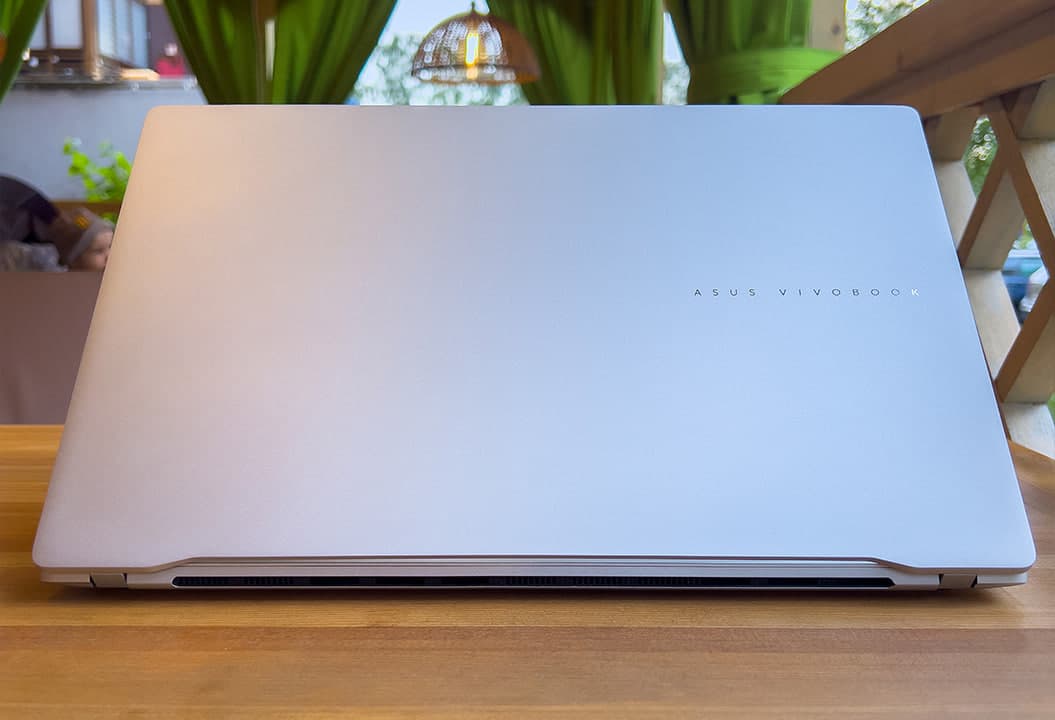 ASUSʼning Copilot+ sun’iy intellektiga ega birinchi shaxsiy kompyuteri – Vivobook S 15ʼda qanday yangiliklar paydo bo‘ldi?