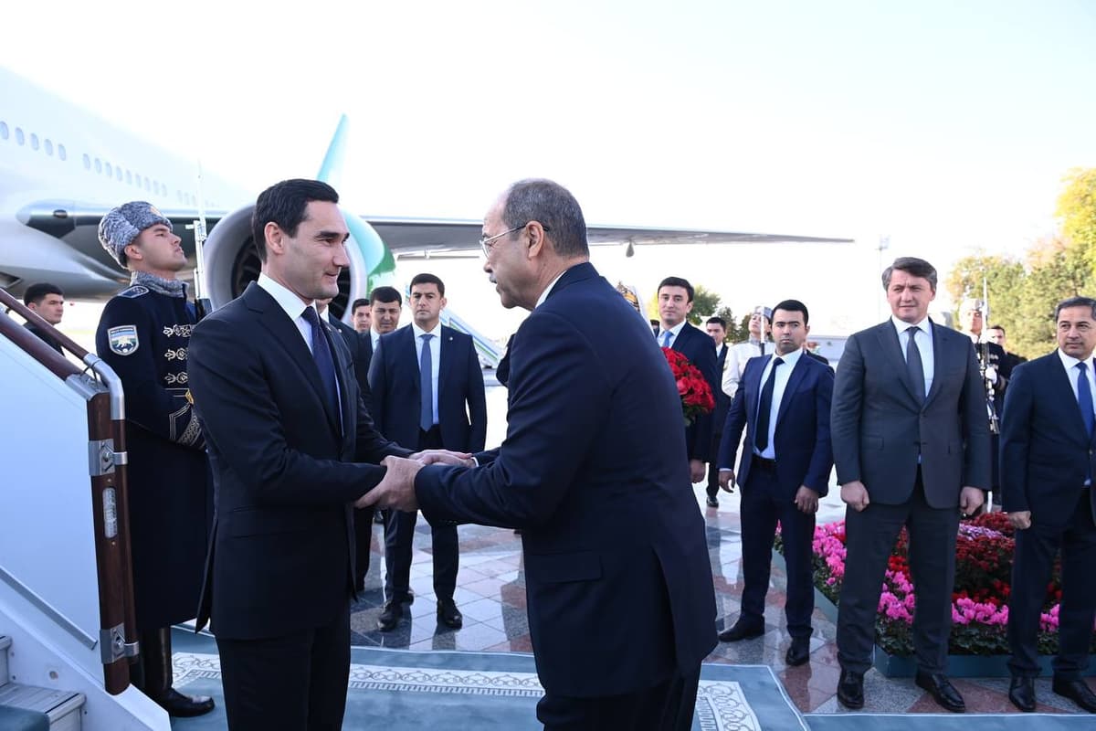 Serdar Berdimuhamedov Toshkentga yetib keldi