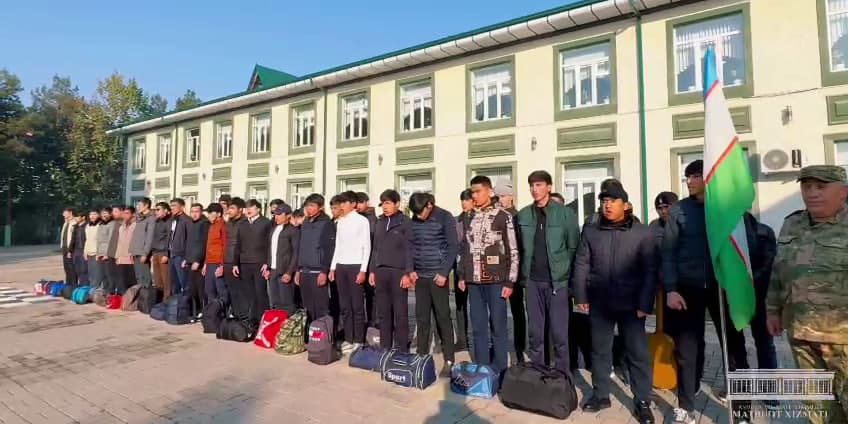 Andijonda bitiruvchilar dars hisobidan 3 kunlik armiyaga yuborilmoqda, MMTV buni oqlamasligini bildirdi