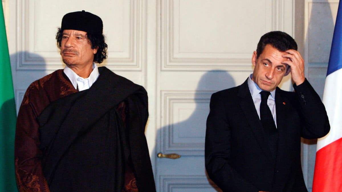 Parijda sobiq prezident Sarkozi Qazzofiy fondidan 50 mln yevro olgani bo‘yicha sud eshituvi boshlandi