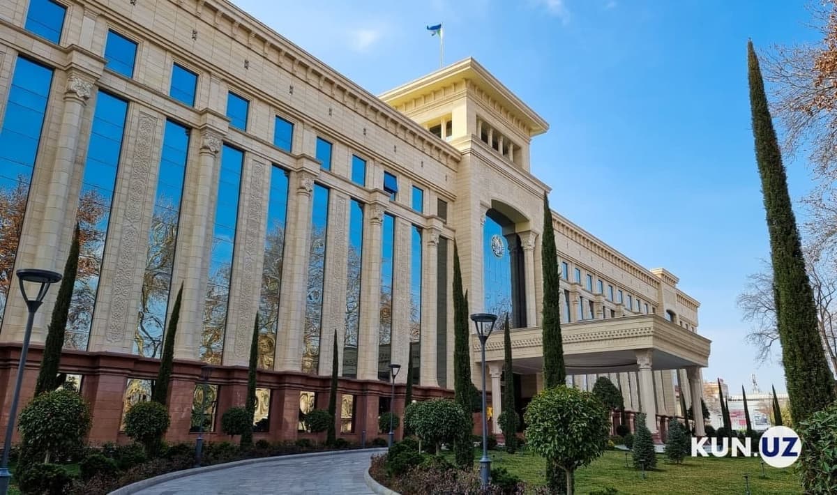 Муносиб меҳнат масалалари бўйича миллий комиссия Қизилтепа ҳокими ўринбосарининг таҳдидини ўрганмоқда