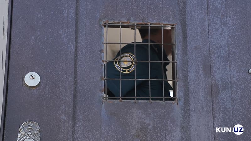 Two policemen of Bukhara regional DIA arrested