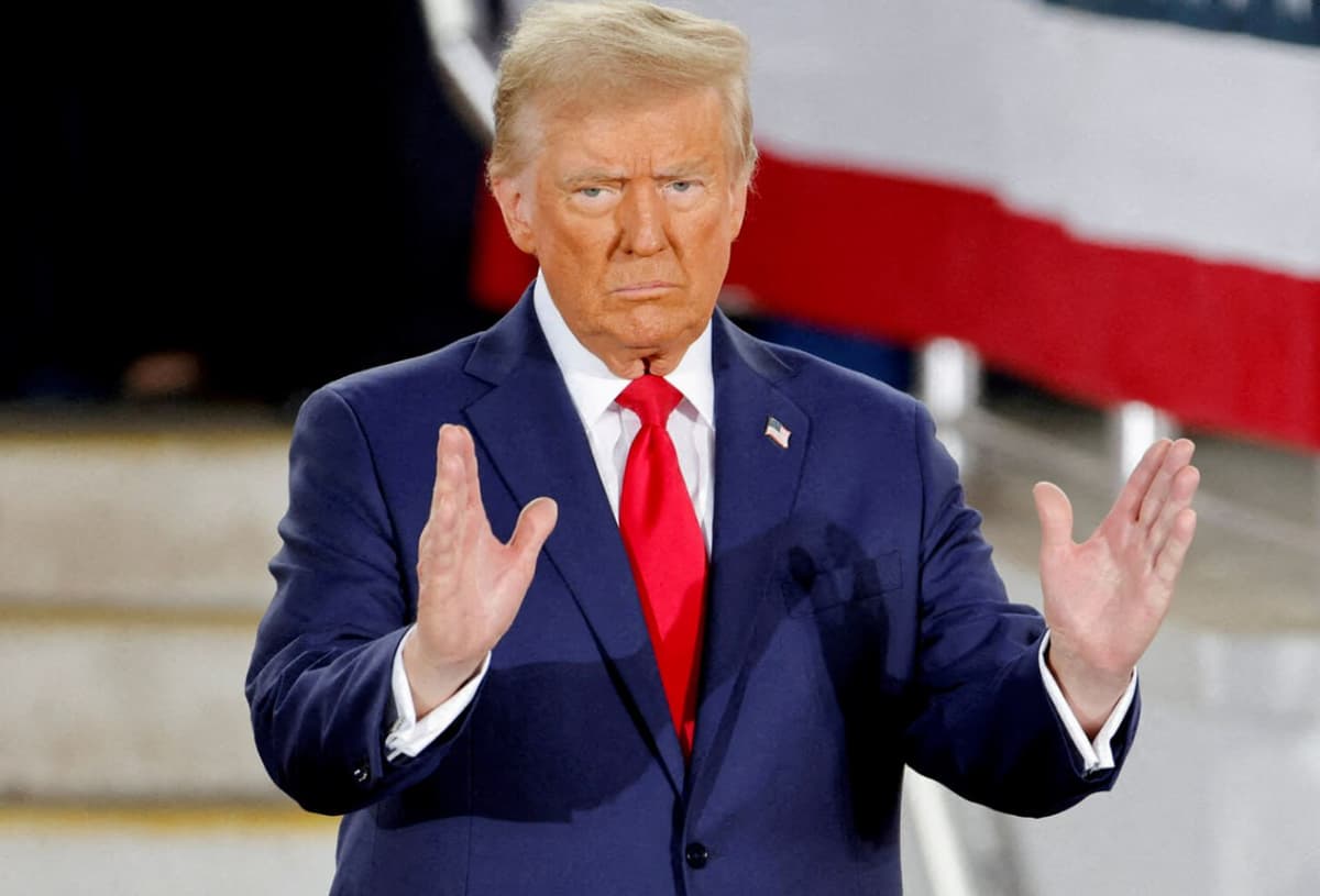 Трамп сайловдаги ғалабасидан кейин донорлардан қарийб 200 млн доллар тўплади