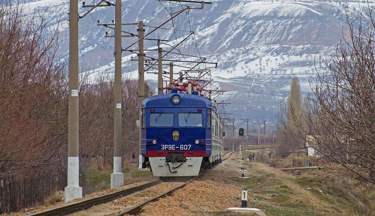 Intercity train services from Tashkent to Khodjikent, Syrdarya and Gulistan restored