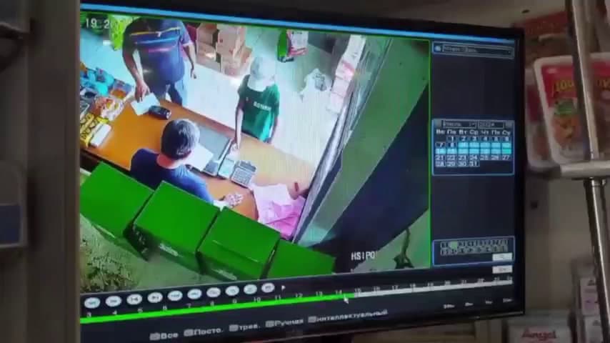 В Сырдарье продавец магазина ударил ребенка, который попросил чек с QR-кодом