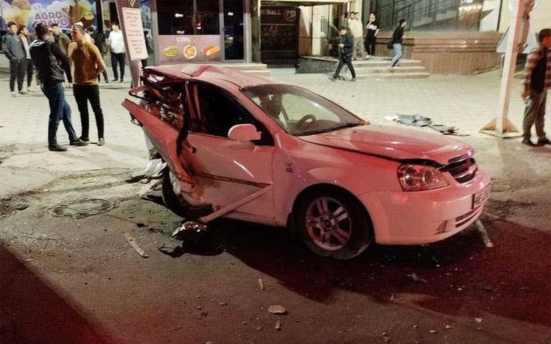 Самарқандда содир бўлган ЙТҲда Lacetti ҳайдовчиси ҳалок бўлди