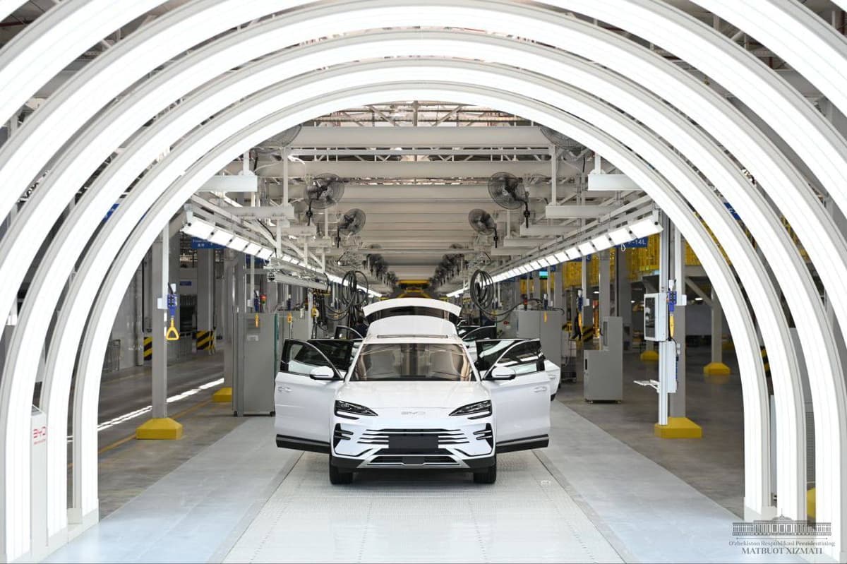«Ўзбекистонда ишлаб чиқарилган BYDʼлар четдан олиб келинадиганларидан арзон бўлади» — «BYD Uzbekistan Factory» бош директори