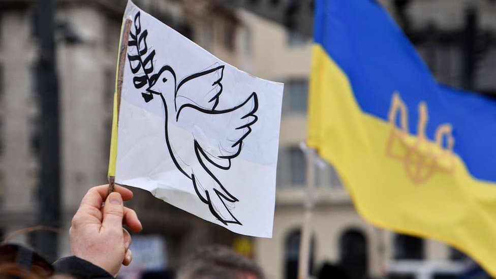 So‘rov: Ukrainlarning deyarli yarmi - RF bilan muzokaralarni boshlash tarafdori