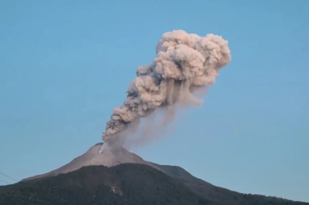 Indoneziyada vulqon otilishi oqibatida 10 kishi halok bo‘ldi