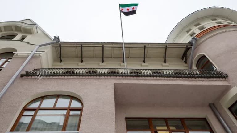 Посол Сирии в Москве назвал побег Асада «унизительным»