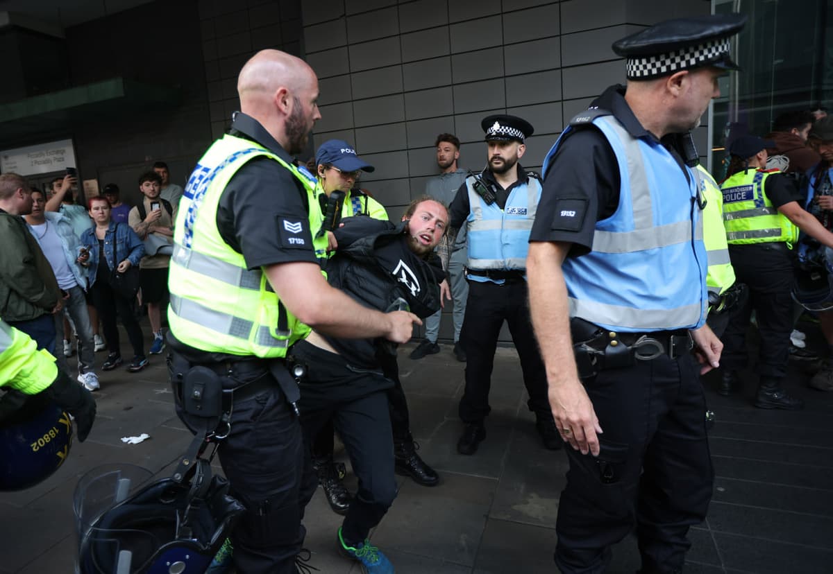 Britaniyada tartibsizliklar tufayli yana 150 kishi ushlandi