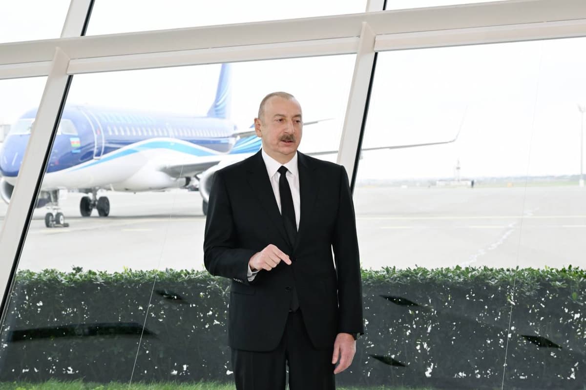Алиев: Россия должна признать вину в крушении самолета AZAL