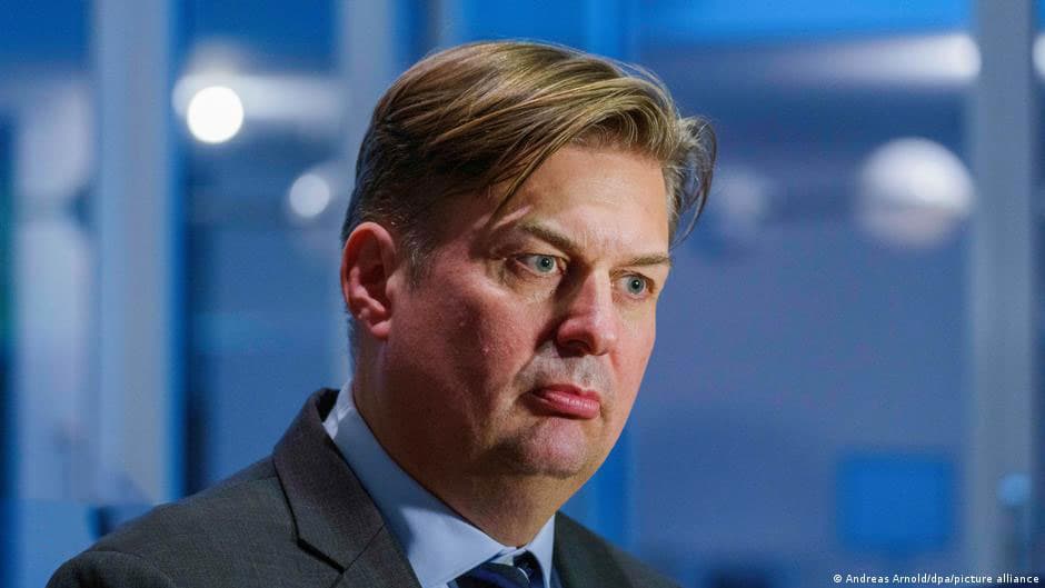 Germaniyada yevrodeputatga qarshi dastlabki tergov o‘tkazilmoqda