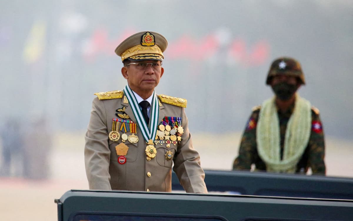 Xalqaro jinoiy sud Myanma harbiy yetakchisini hibsga olish orderi berilishiga erishishini ma’lum qildi
