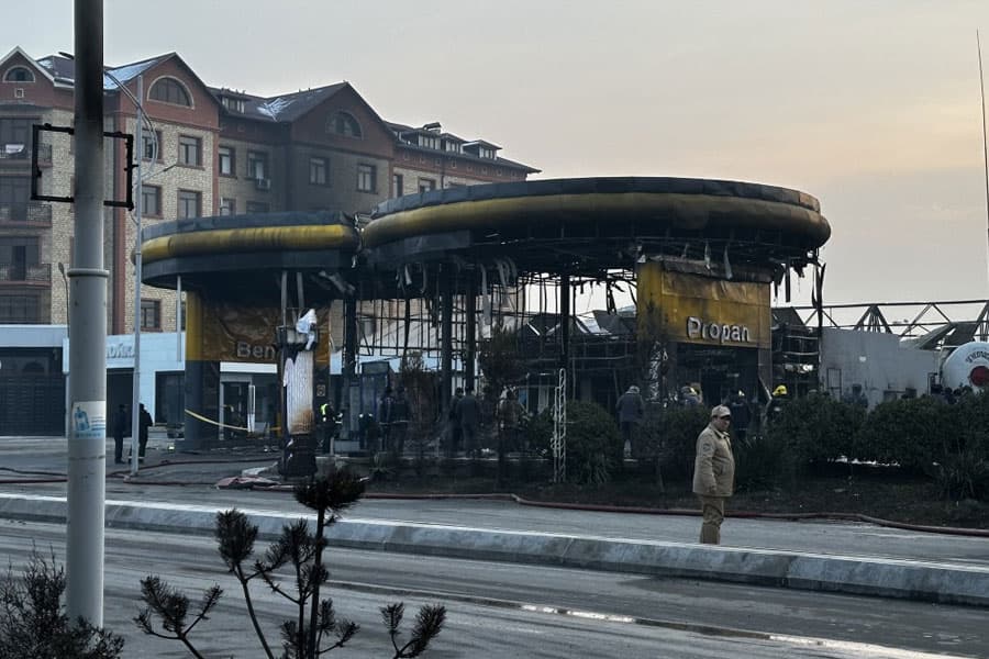 Фарғонадаги ёнғинда 1 киши ҳалок бўлди, 4 киши жароҳатланди — фоторепортаж
