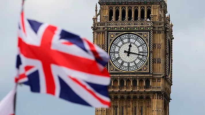 Britaniya AQShning Mosbirjaga qarshi sanksiyalariga qo‘shildi