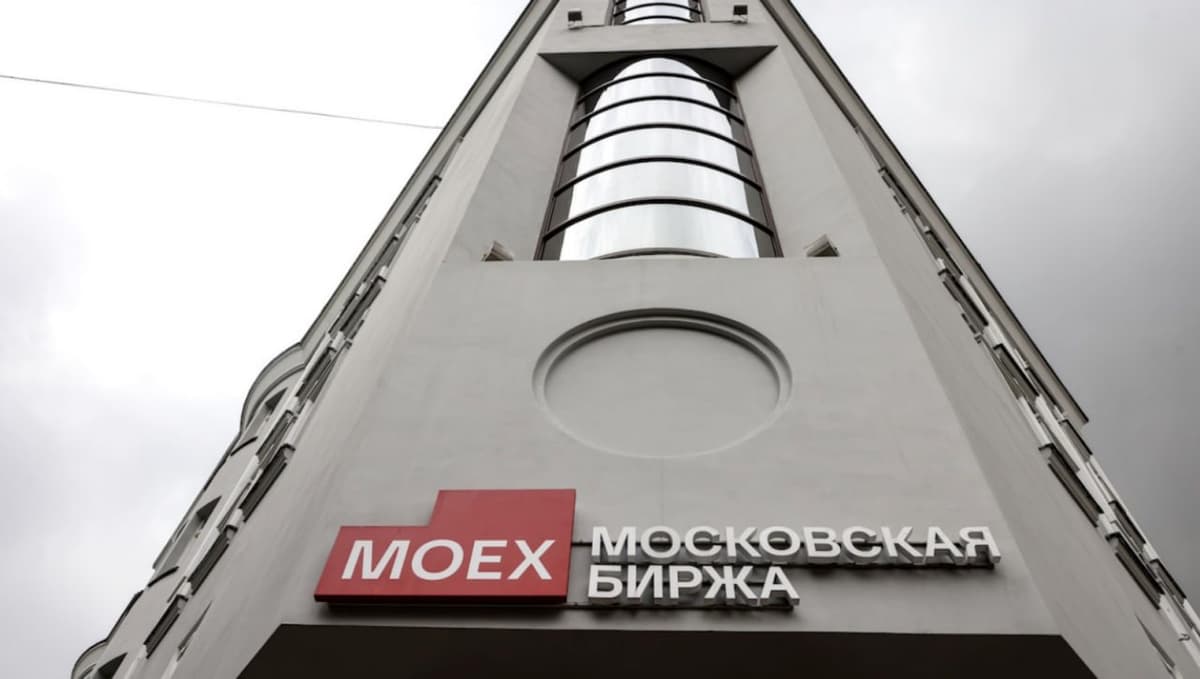 AQSh raketalari yordamida yo‘llangan birinchi zarbalardan keyin Rossiya aksiyalari 2 mlrd dollarga quladi