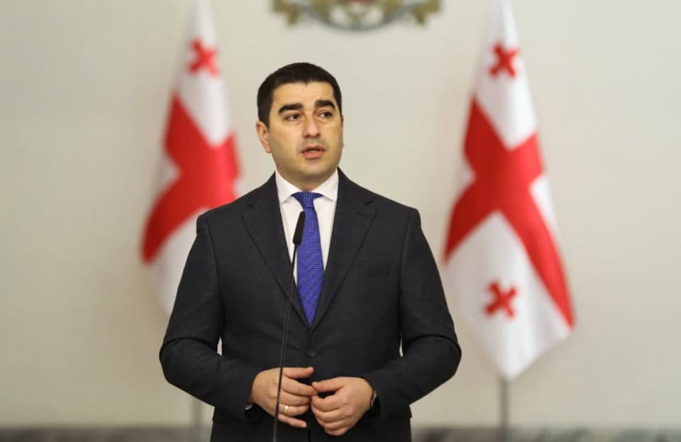 Gruziyada “chet el agentlari” haqidagi bahsli qonun kuchga kirdi
