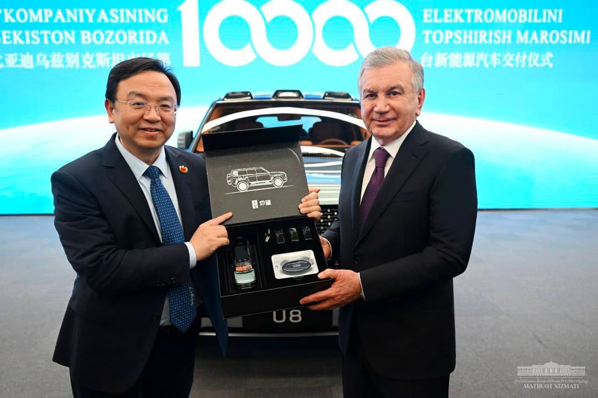 BYD gifts Shavkat Mirziyoyev YANGWANG U8 SUV