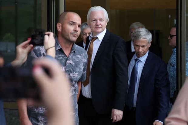 Wikeleaks асосчиси Ассанж АҚШ суди томонидан озод қилинди