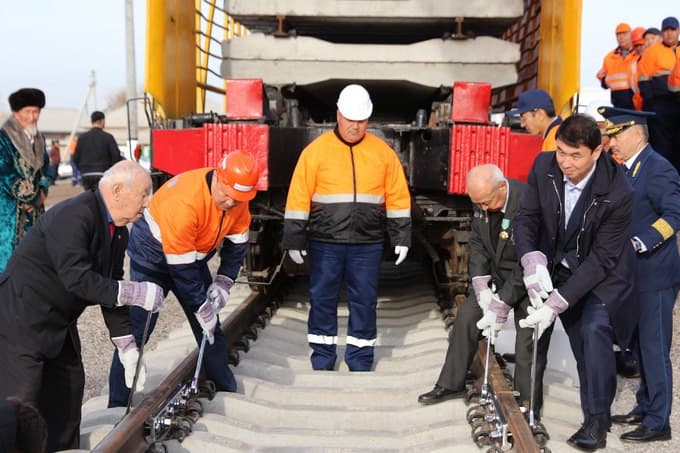 Kazakhstan to build a new railway on border with Uzbekistan