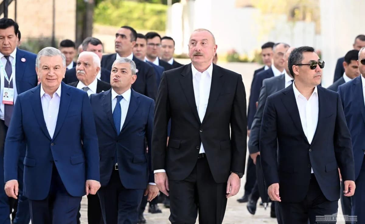 President Mirziyoyev gets acquainted with creative work in Shusha
