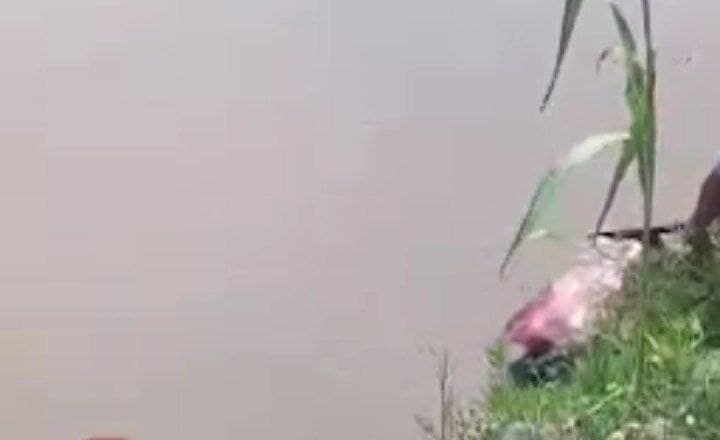 В Фергане в одном из каналов нашли труп мужчины