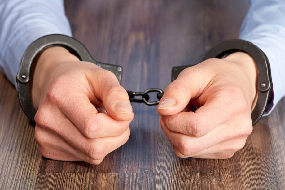Пятеро адвокатов задержаны в Кашкадарьинской, Навоийской, Бухарской и Сырдарьинской областях