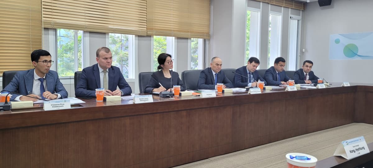 O‘zbekiston Koreyaning norma ijodkorligi jarayoniga sun’iy intellektni joriy etish tajribasini o‘rganyapti