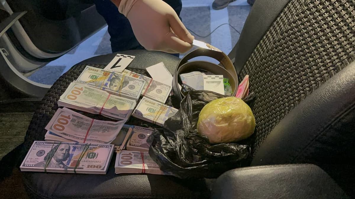 Samarqandda yarim kilo giyohvandlik moddasini 80 ming dollarga sotayotgan shaxs ushlandi