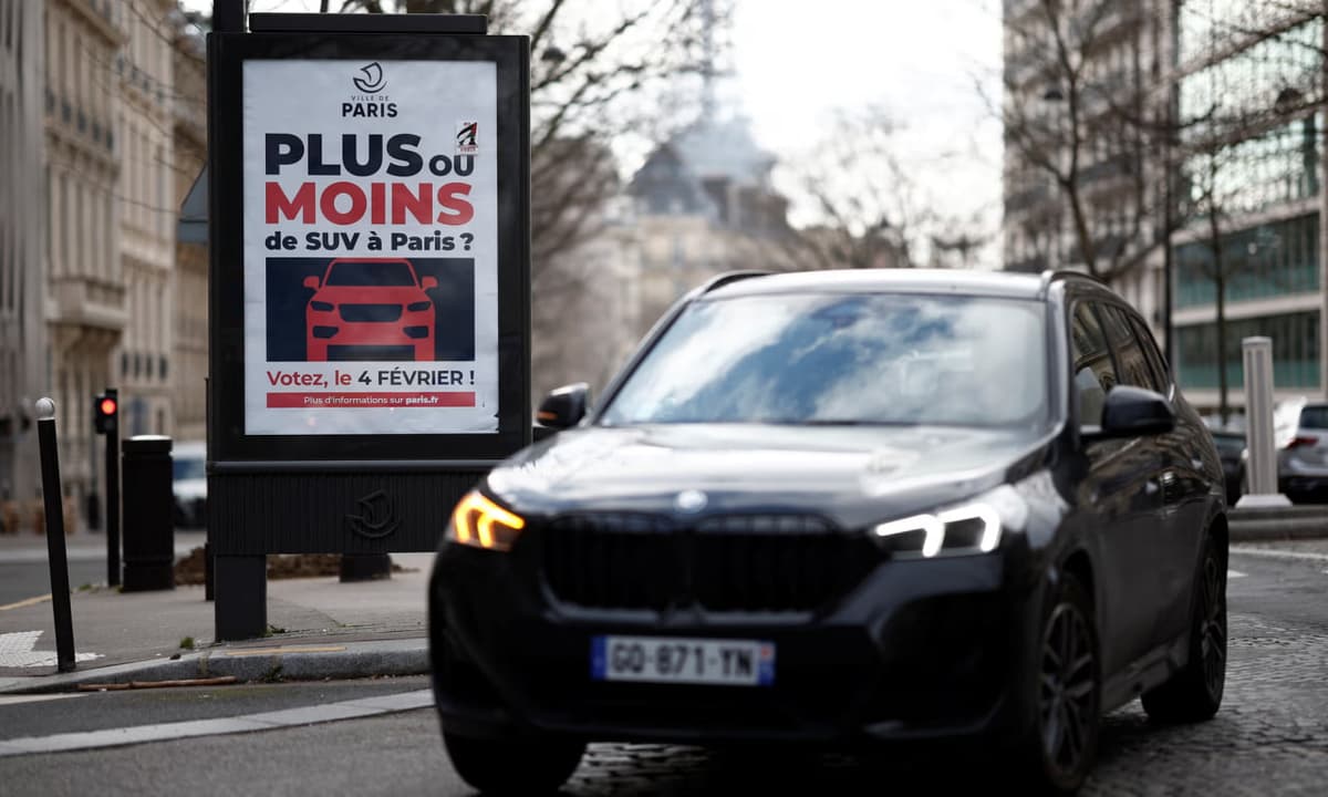 Parijda yo‘ltanlamas avtomobillar uchun «parkovka» to‘lovi 3 baravar oshiriladi