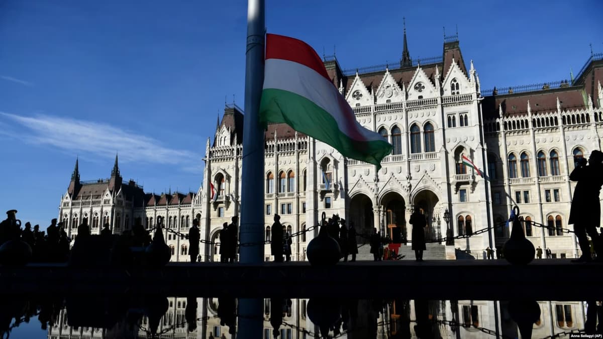 Yevrokomissiya Vengriyaga 900 mln yevro ajratishni ma’qulladi