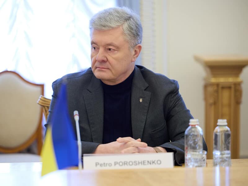 Poroshenko Germaniyani Ukrainadan kelgan erkaklarni moliyalashtirmaslikka chaqirdi