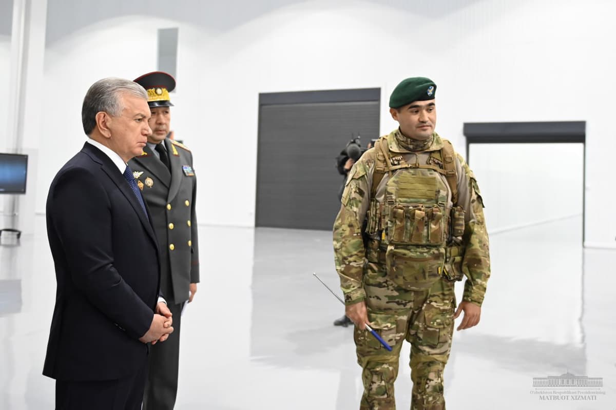 Shavkat Mirziyoyev mudofaa sanoati majmualari bilan tanishdi