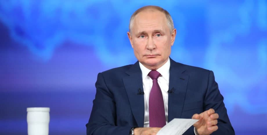 Putin Rossiyaning yadroviy doktrinasi o‘zgarishi mumkinligini istisno etmadi